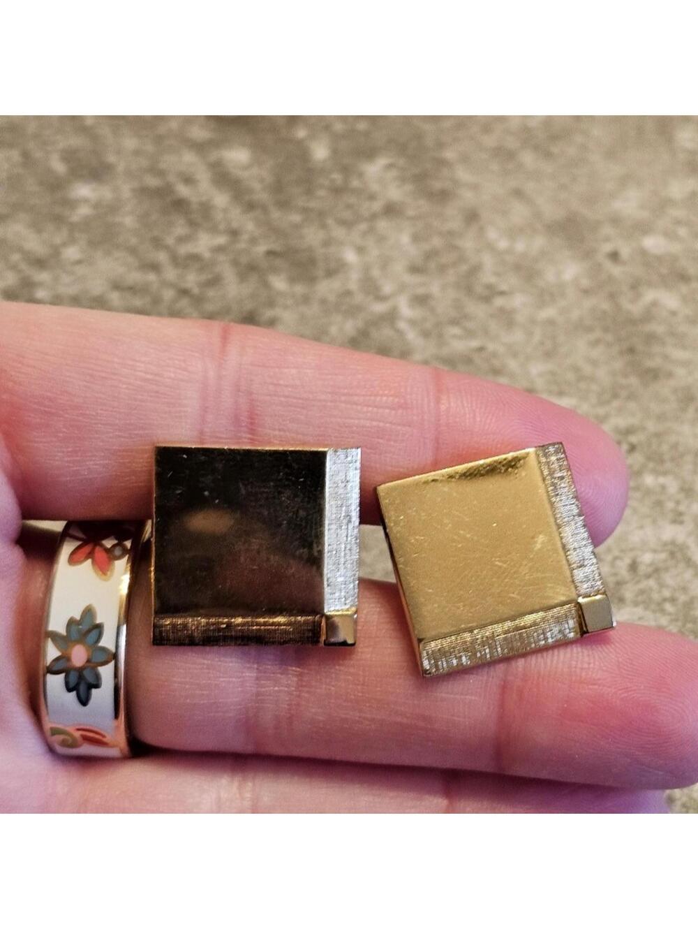 Gold Tone Swank Square Cuff Links